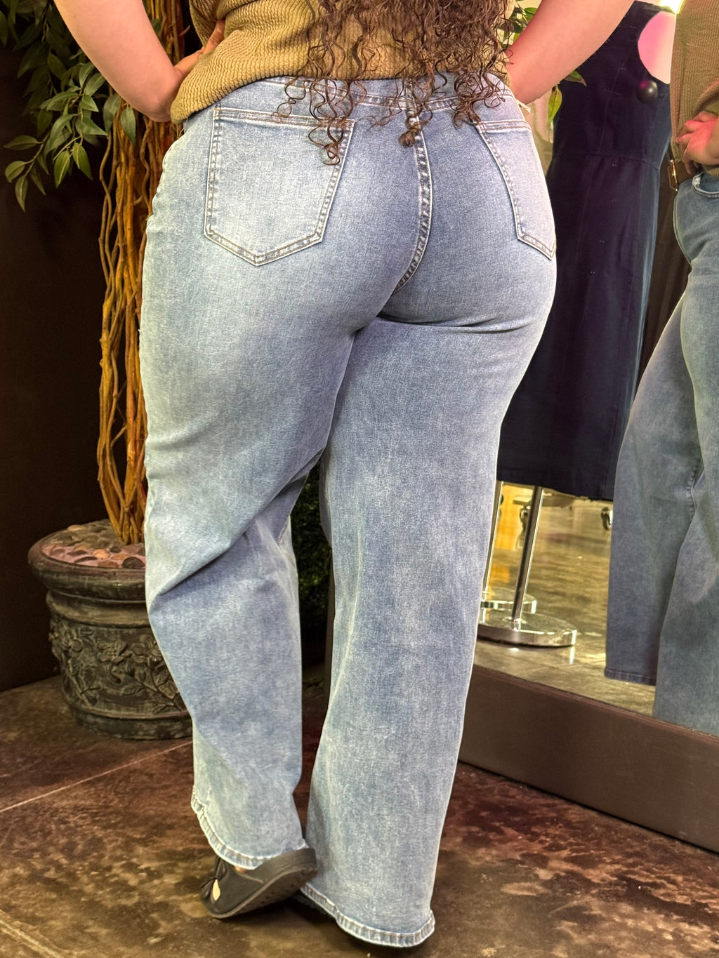 Emma Wide Leg Jeans