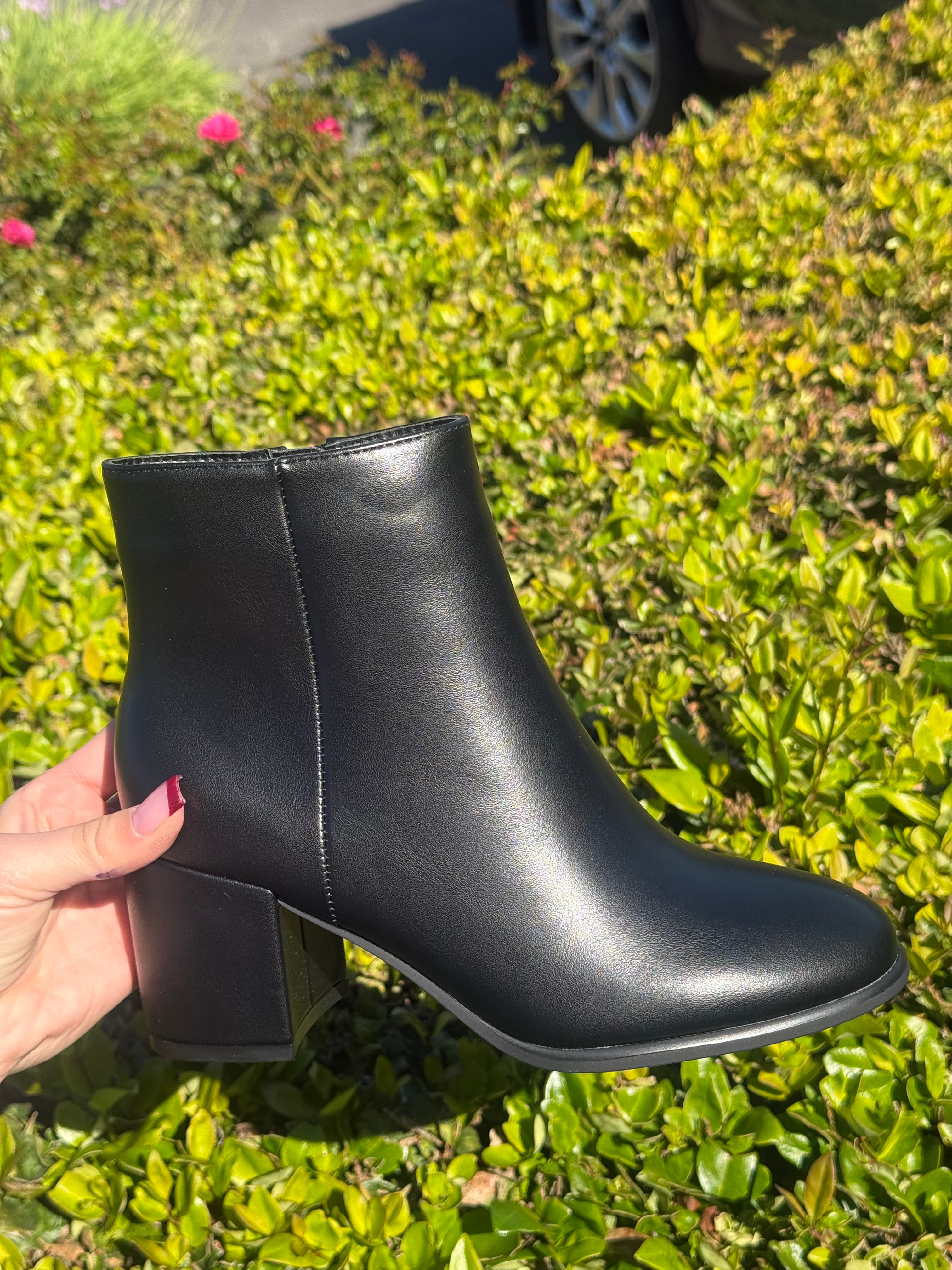 VIENNA BOOTIES