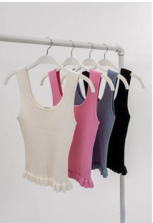 KNIT CHARM TOP