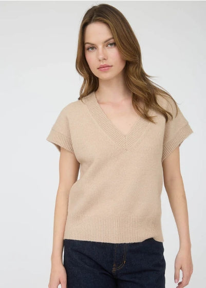 V NECK SHORT SLEEVE