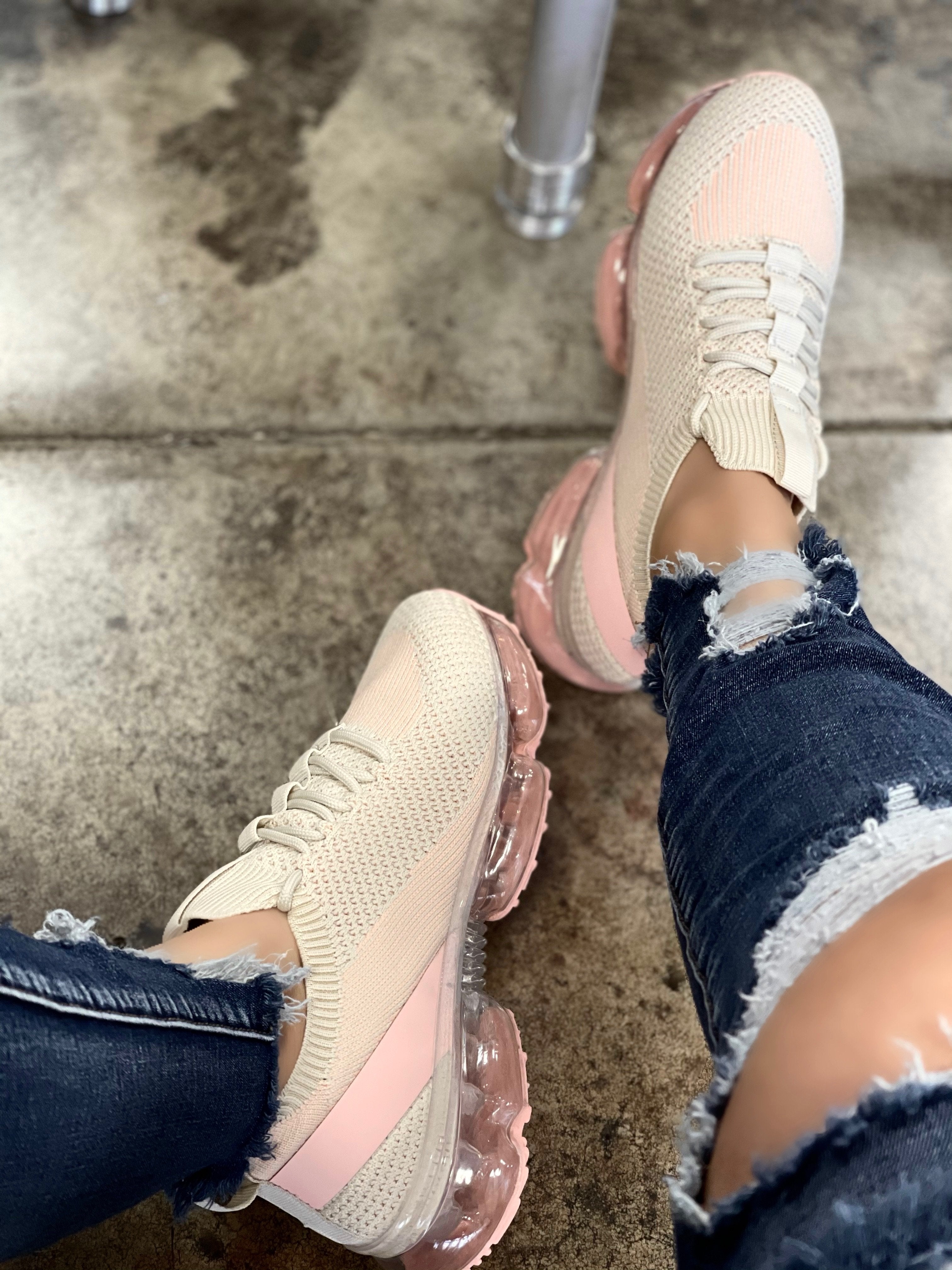 DREAM SNEAKERS