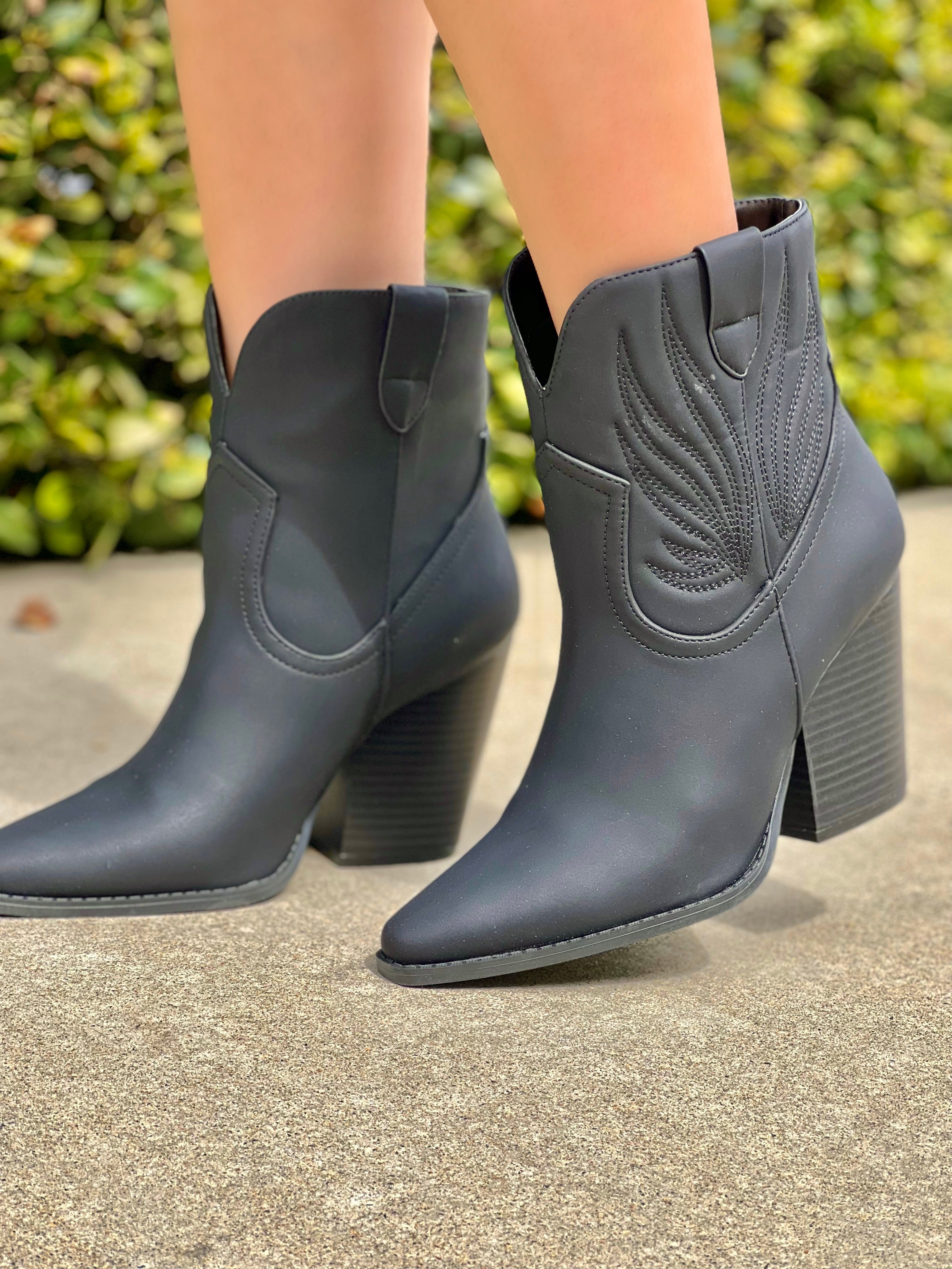 Arie Booties