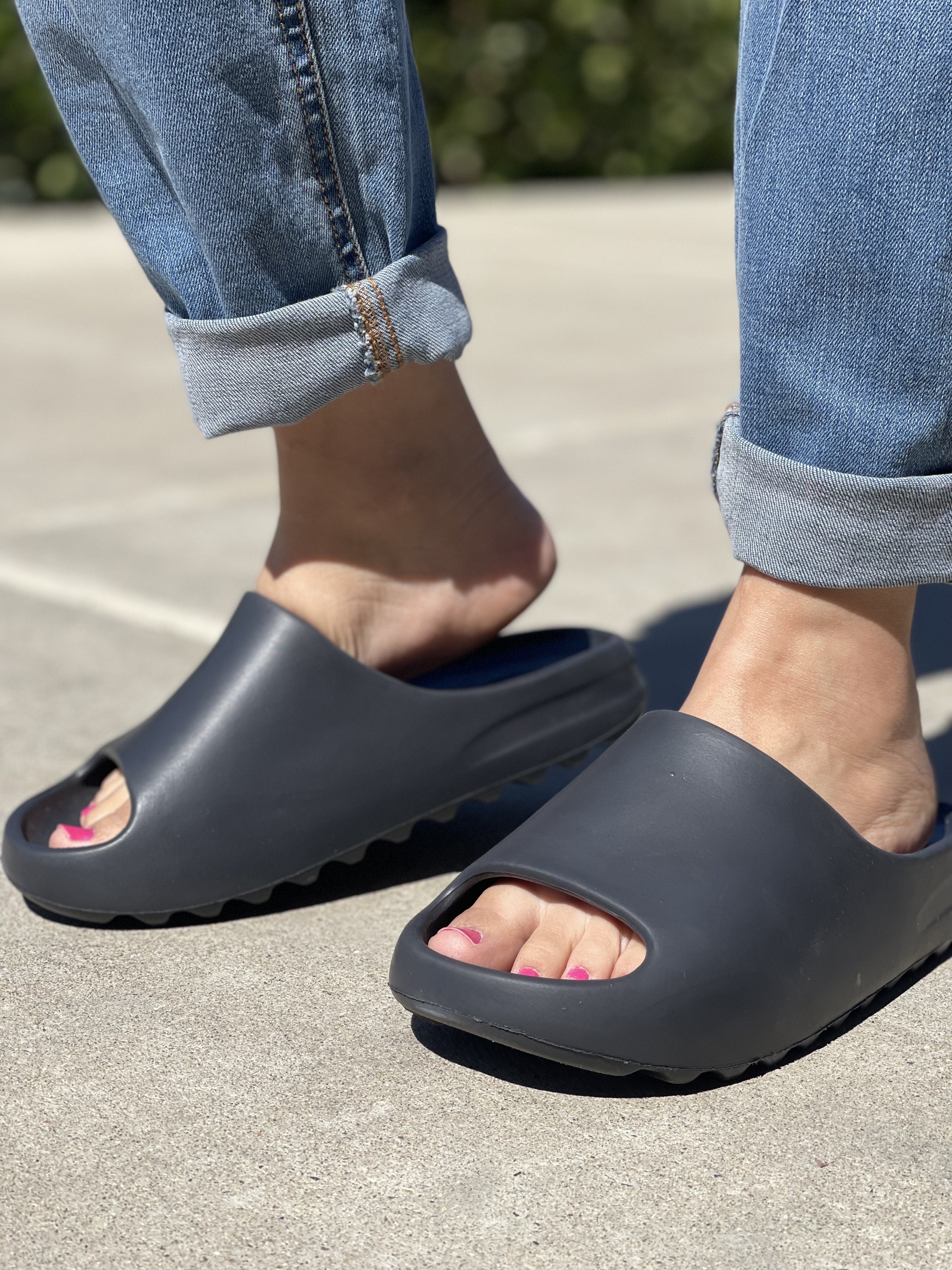 Heidi sandals